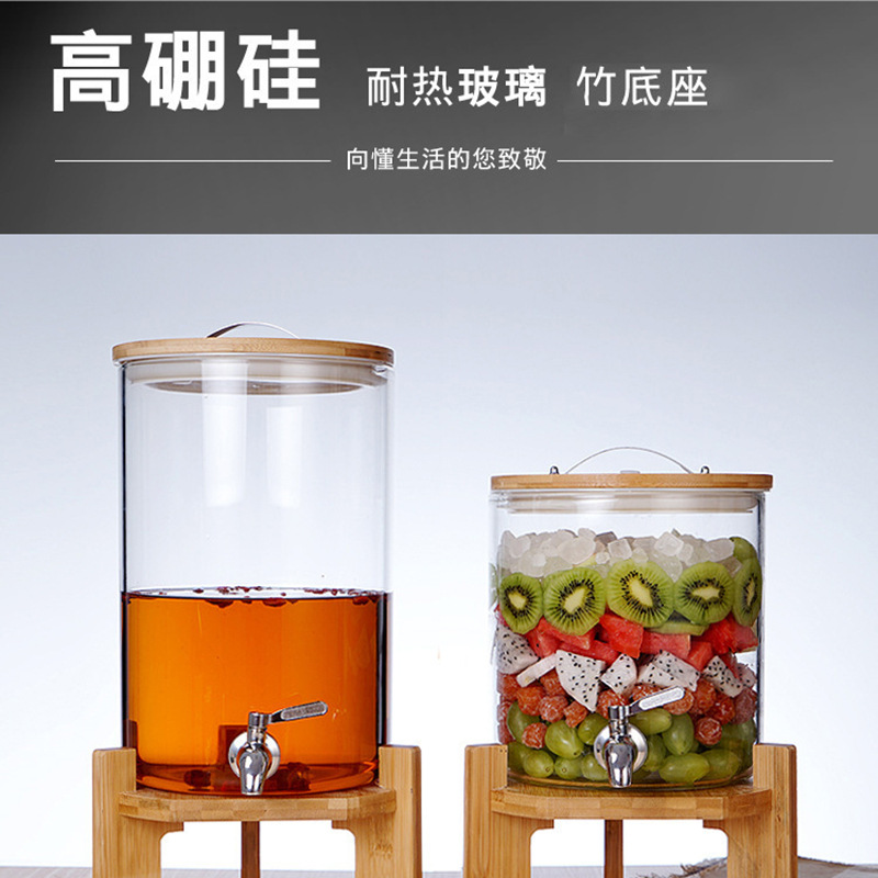 Household glass water bottle with faucet, thickened large-capacity beverage bucket, high-temperature resistant juice bucket, sealed can, cold water bottle full figure