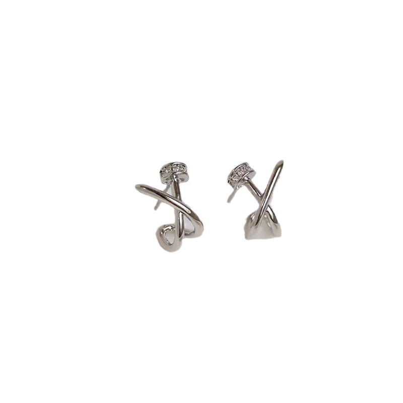 Niche design sense, cross-nail ear studs, elegant Korean style, 2025 new trendy earrings, versatile and high-end earrings Item Picture