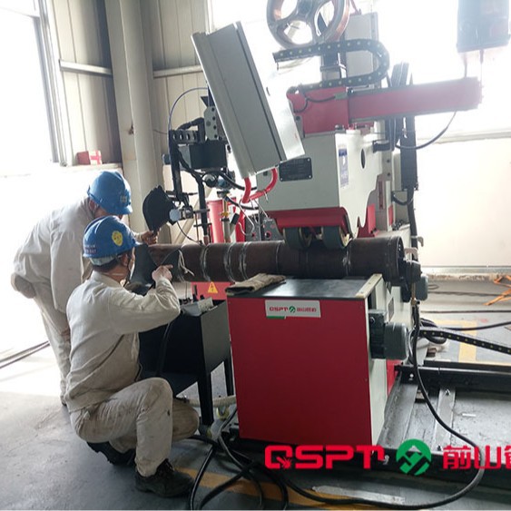 The roller-driven compression and telescopic arm welding system ensures the accuracy and stability of the welding process Specification drawing