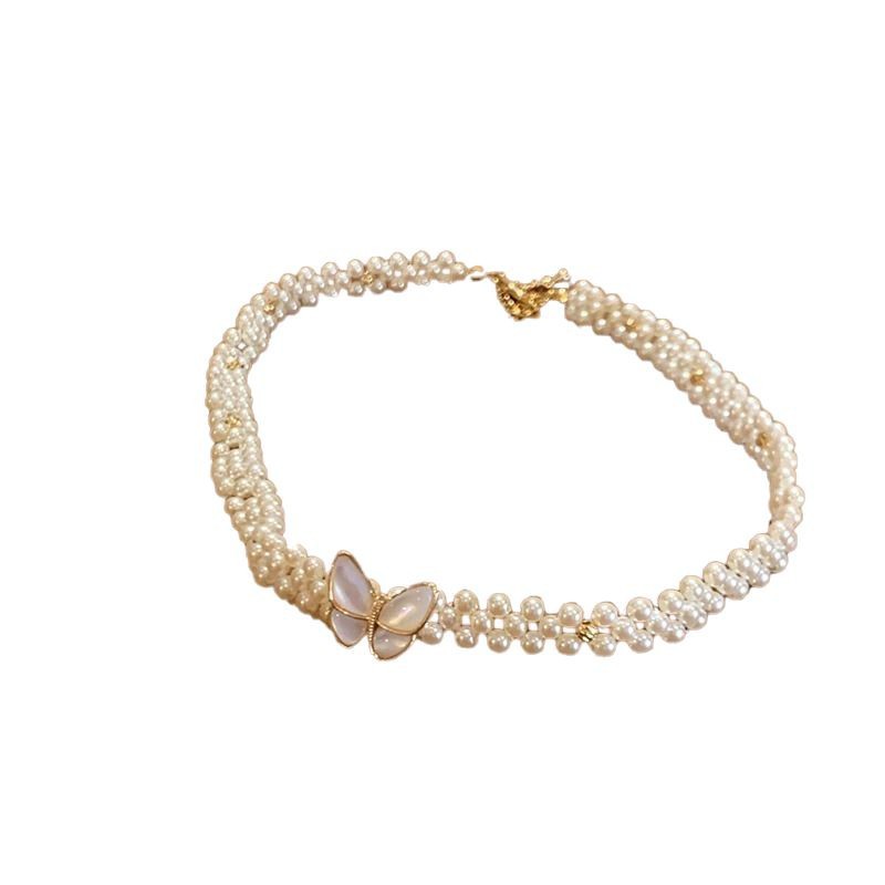Gentle mother-of-pearl butterfly multi-layer pearl necklace for women, light luxury, niche feel, fashionable and versatile neckchain, collarbone chain for women Item Picture