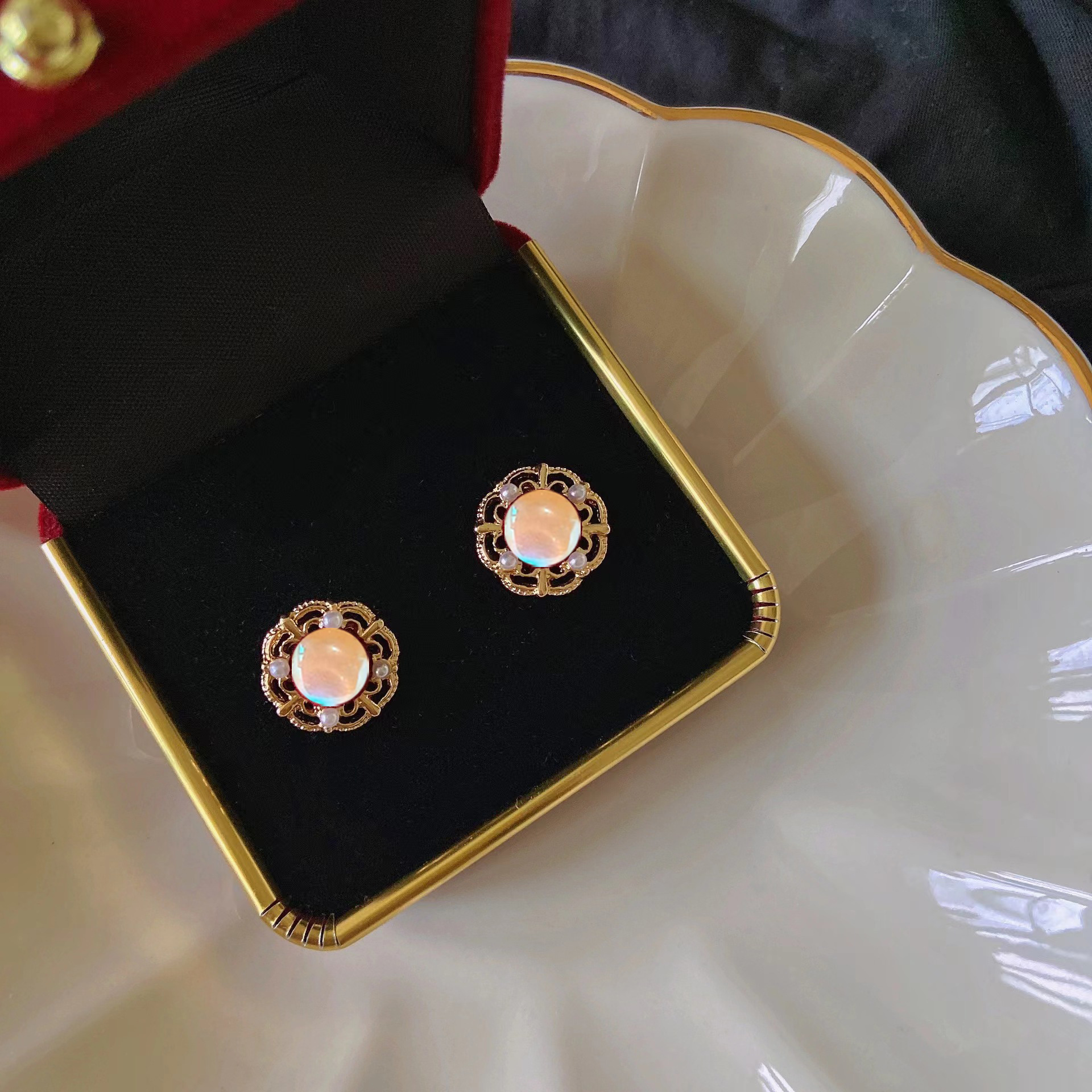 Good morning! Retro French court-style handcrafted ear studs for women, trendy and unique in Instagram design, starry sky earrings Application Scenario