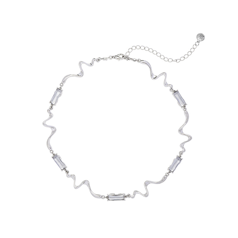 Original ins square glass necklace that doesn't fade, a cool and refreshing women's summer neck collarbone chain, exquisite and trendy necklace Item Picture