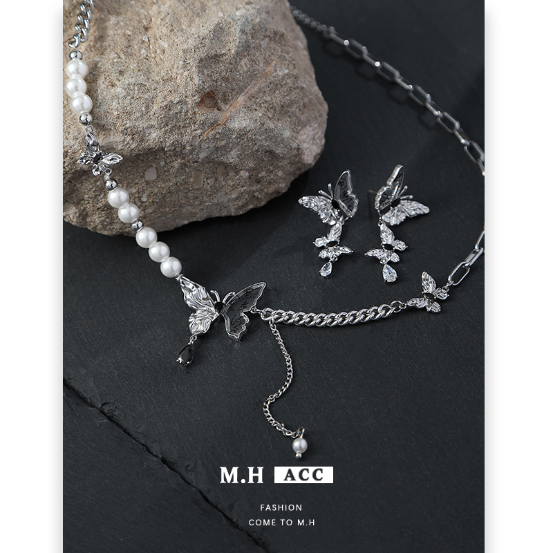 A collection of calligraphy and painting butterfly tassel necklaces, pearl women's high-end new Chinese-style sweater chains, light luxury and exquisite necklaces for socialite Specification drawing