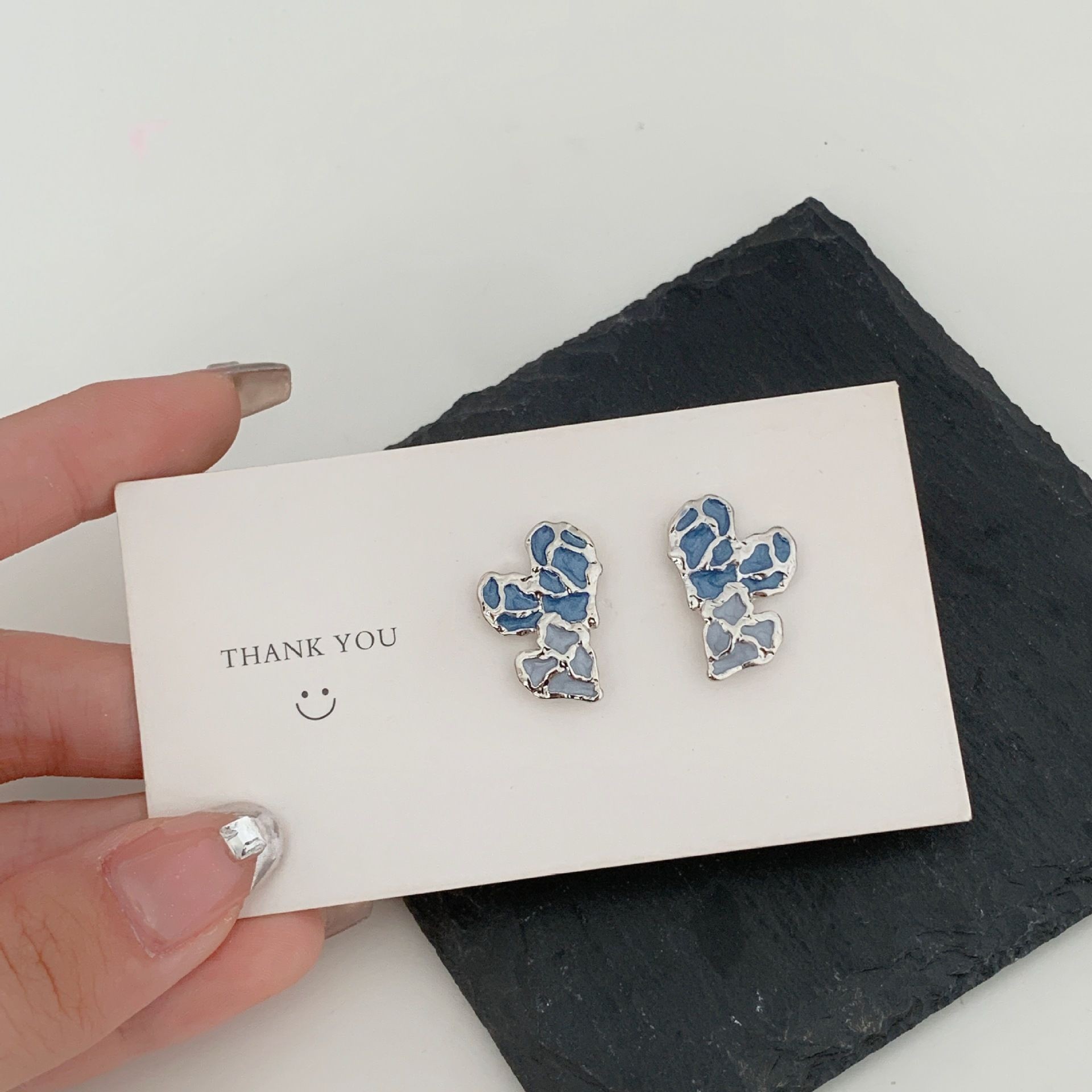 S925 Silver needle retro style irregular blue heart-shaped stud earrings, high-end and trendy earrings, color-blocking and personalized earrings Application Scenario