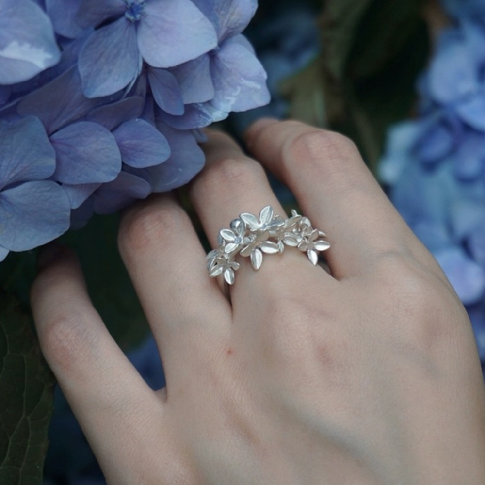 New Chinese-style floral ring for women, 925 sterling silver, high-end, niche design, open ring, exquisite and light luxury index finger ring Application Scenario