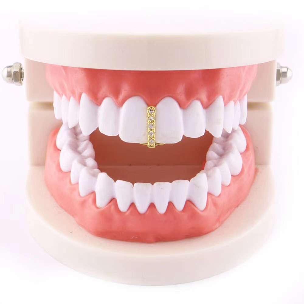 Single-row zircon braces, single hip-hop braces, gold and silver braces, decorative hip-hop braces, decorative hip-hop braces Application Scenario