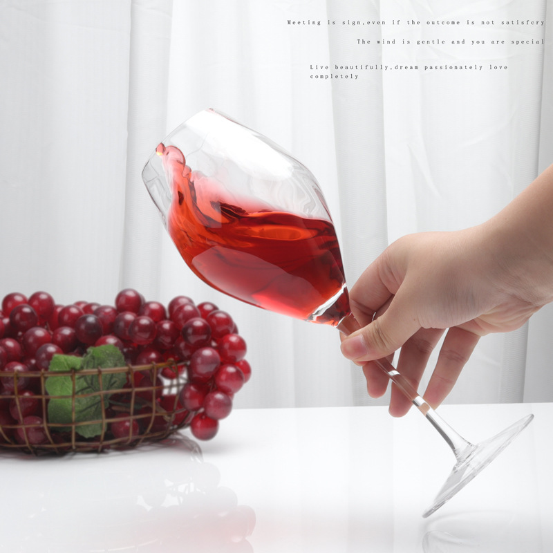 High-end creative and dazzling red wine glasses, crystal glass red wine glasses, goblets, home sets, high-appearance-level wine glasses details Picture
