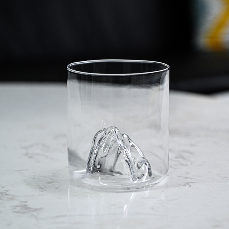 Retro high borosilicate glass cups, Mount Fuji cups, mountain and river viewing cups, drinking cups, heat-resistant tea brewing cups, master cups, creative designs Specification drawing