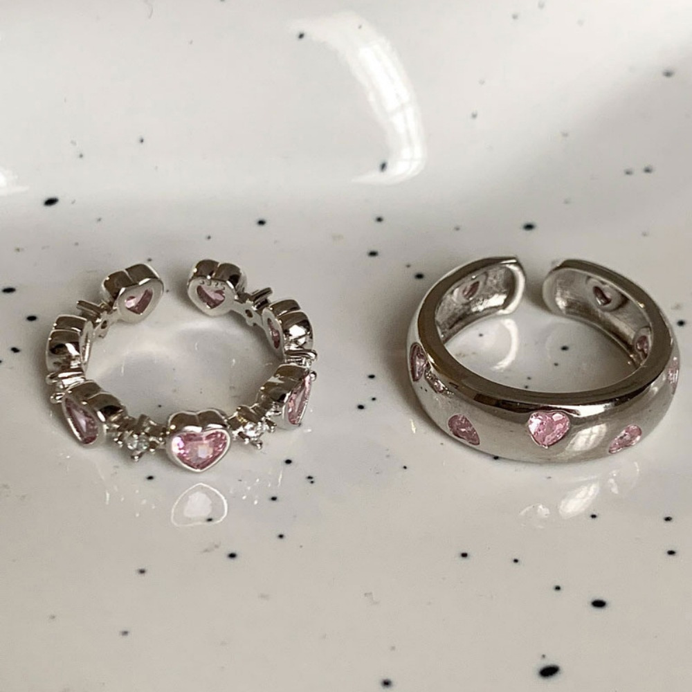 Pink heart-shaped zircon ring, a fashionable index finger ring with a sweet and cool style for women, is unique and versatile. It features a niche design and a high-end feel Item Picture
