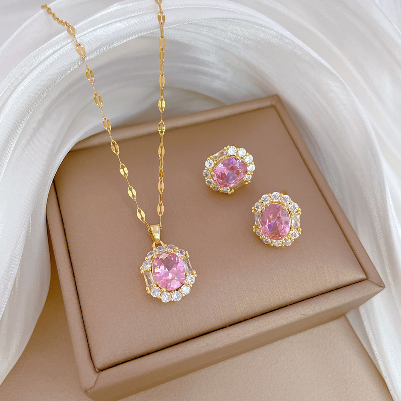 【 Titanium Steel 】 Diamond-shaped zircon hollow Necklace, earrings and ring set, light luxury and individual style, earrings and necklaces combination Specification drawing
