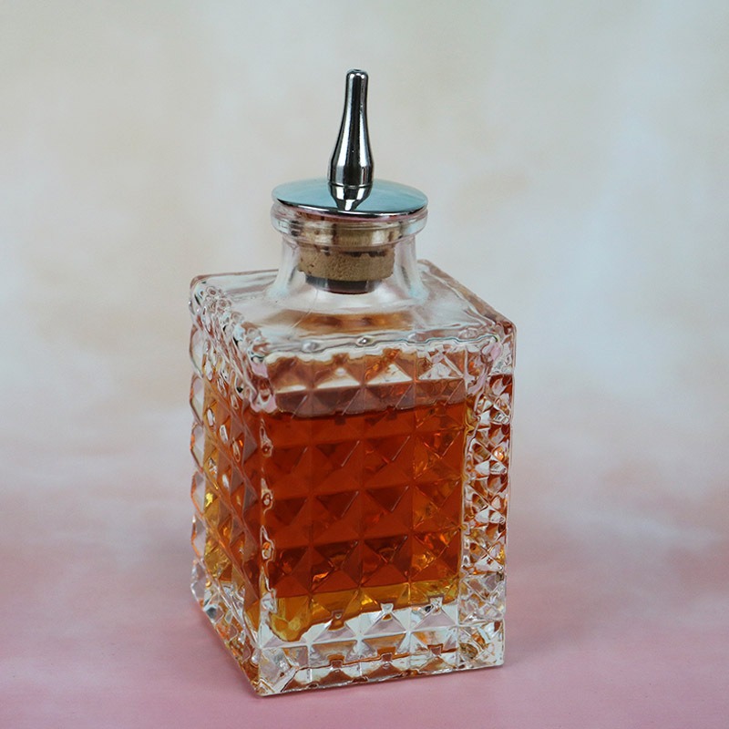 Wholesale of bar fancy cocktail bottles, vermouth wine bottles, medicine wine bottles, bitter glass bottles, spray bar supplies, and wine bottles Specification drawing