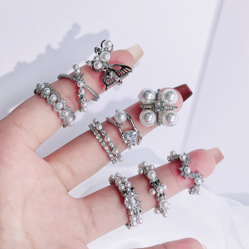 French gentle, sweet and cool style autumn and winter accessories pearl ring, women's Instagram cold style fashionable and versatile exquisite index finger ring details Picture