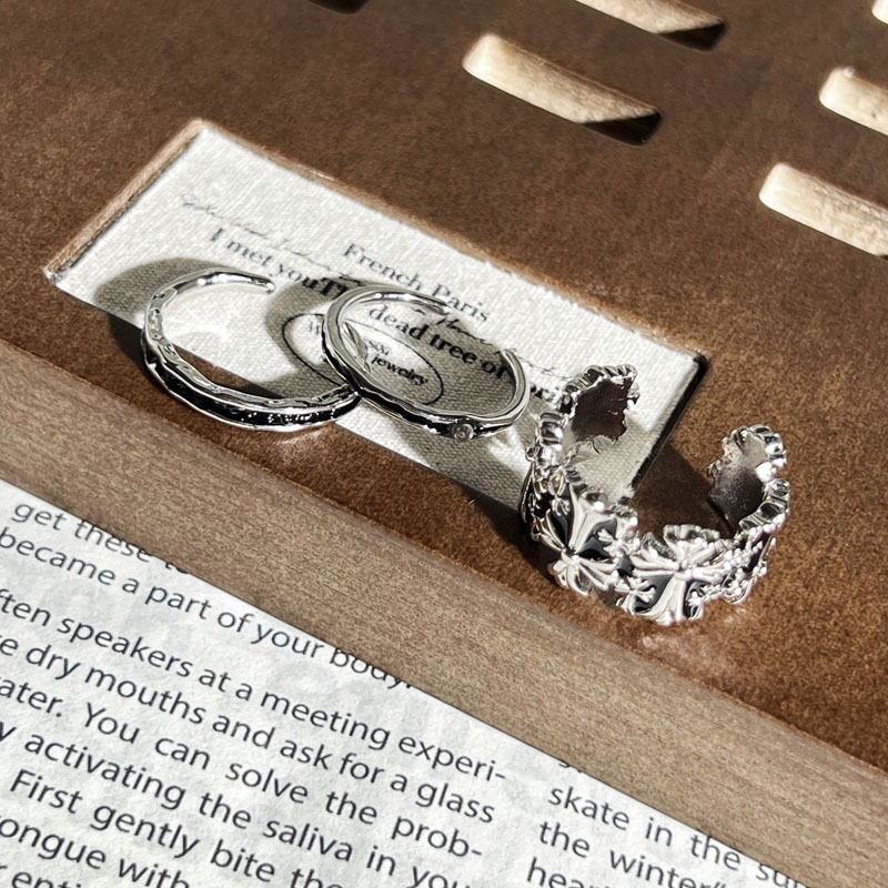 Retro dark classic punk cross enamel open ring, androgynous style, individual layered couple index finger ring trend Application Scenario