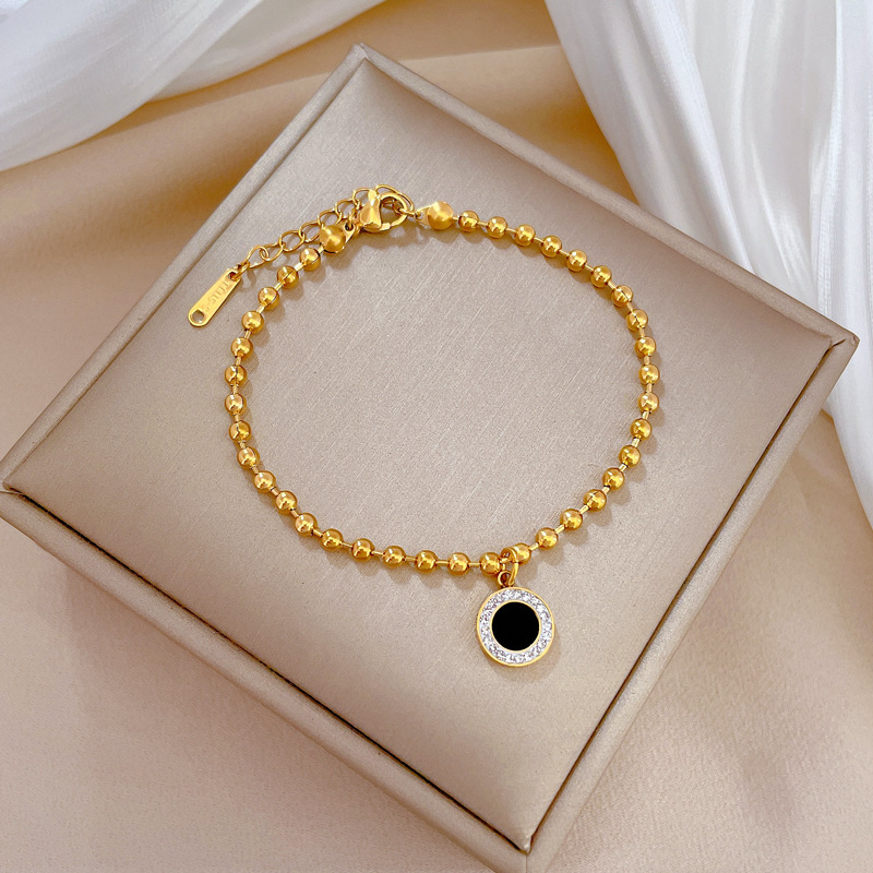 【 All-Titanium Steel 】 Dongdaemun unique and elegant agate Full diamond round bead bracelet, a retro gift for female Internet celebrities and best friends Application Scenario
