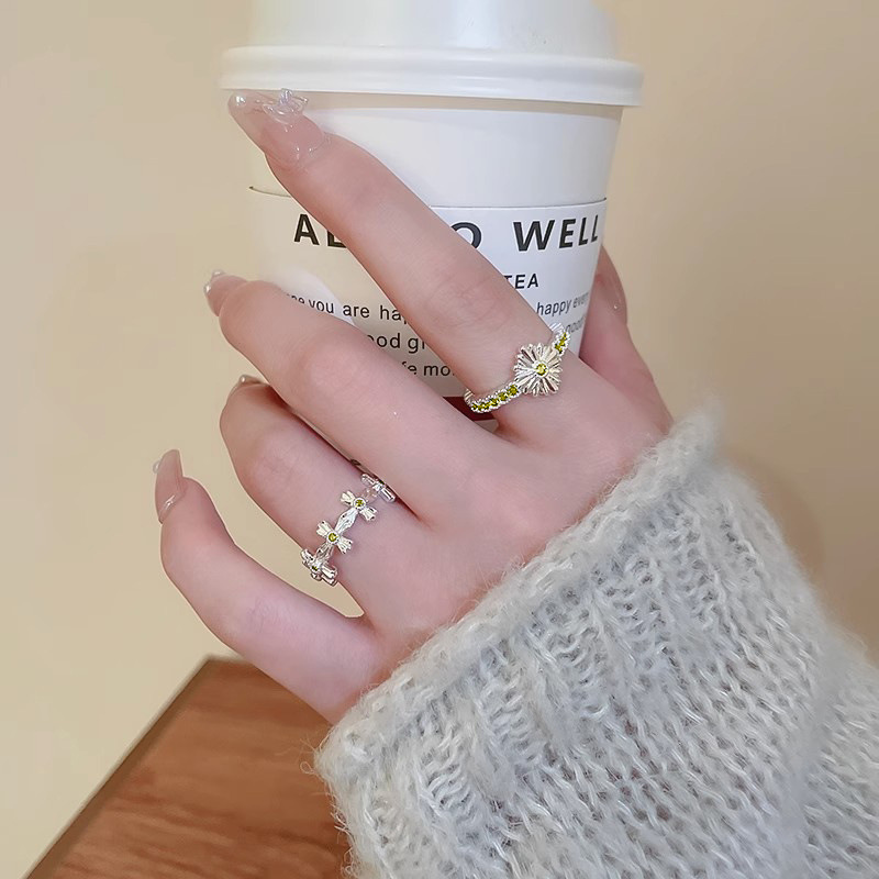 Zircon flower open ring on Instagram, with a cold style, sweet and cool personality, a new niche design for women's jewelry full figure