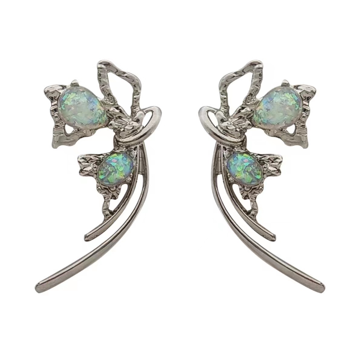 In 2025, the high-end, hollowed-out butterfly stud earrings will be a trendy girl's Instagram minimalist and elegant, niche design, light luxury and fashionable earrings Item Picture