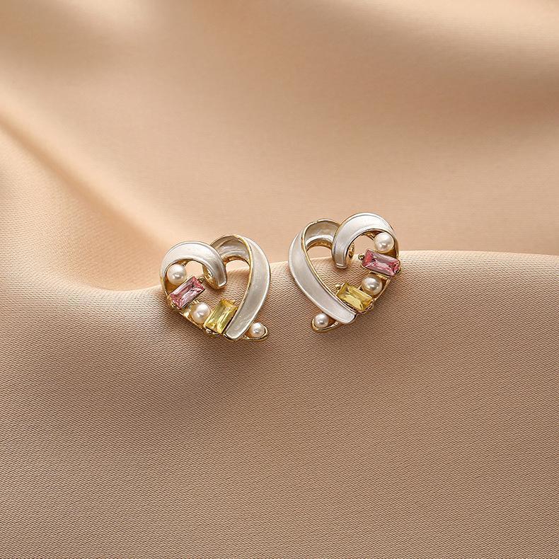 s925 Silver Needle Japanese and Korean new sweet heart-shaped pearl zircon stud earrings, women's summer versatile design earrings and earrings full figure