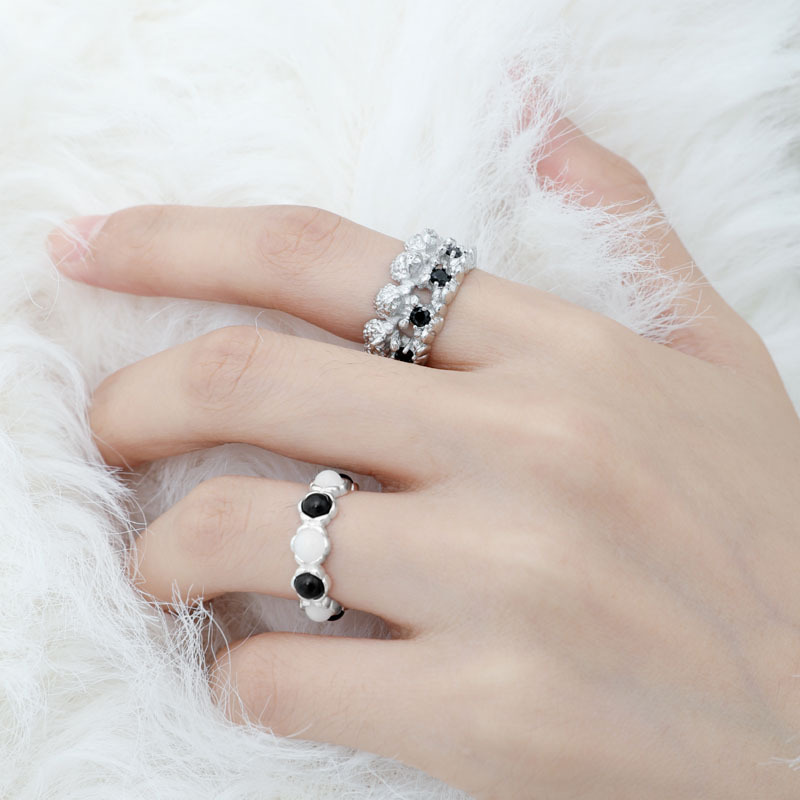The cute pet series Bichon Frise open ring is a niche design for women. It features an Instagram cold style with a high-end feel and a Y2K sweet and cool food ring full figure