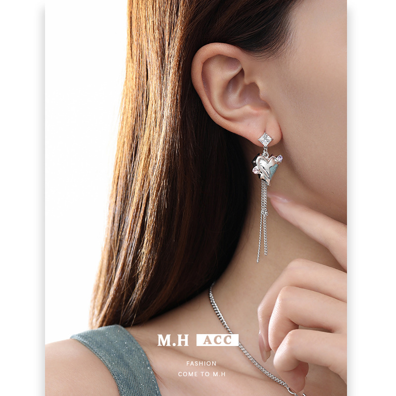 925 Silver Needle Romantic blue heart-shaped Stud Earrings, fashionable and fresh new earrings, niche high-end exquisite earrings for women details Picture