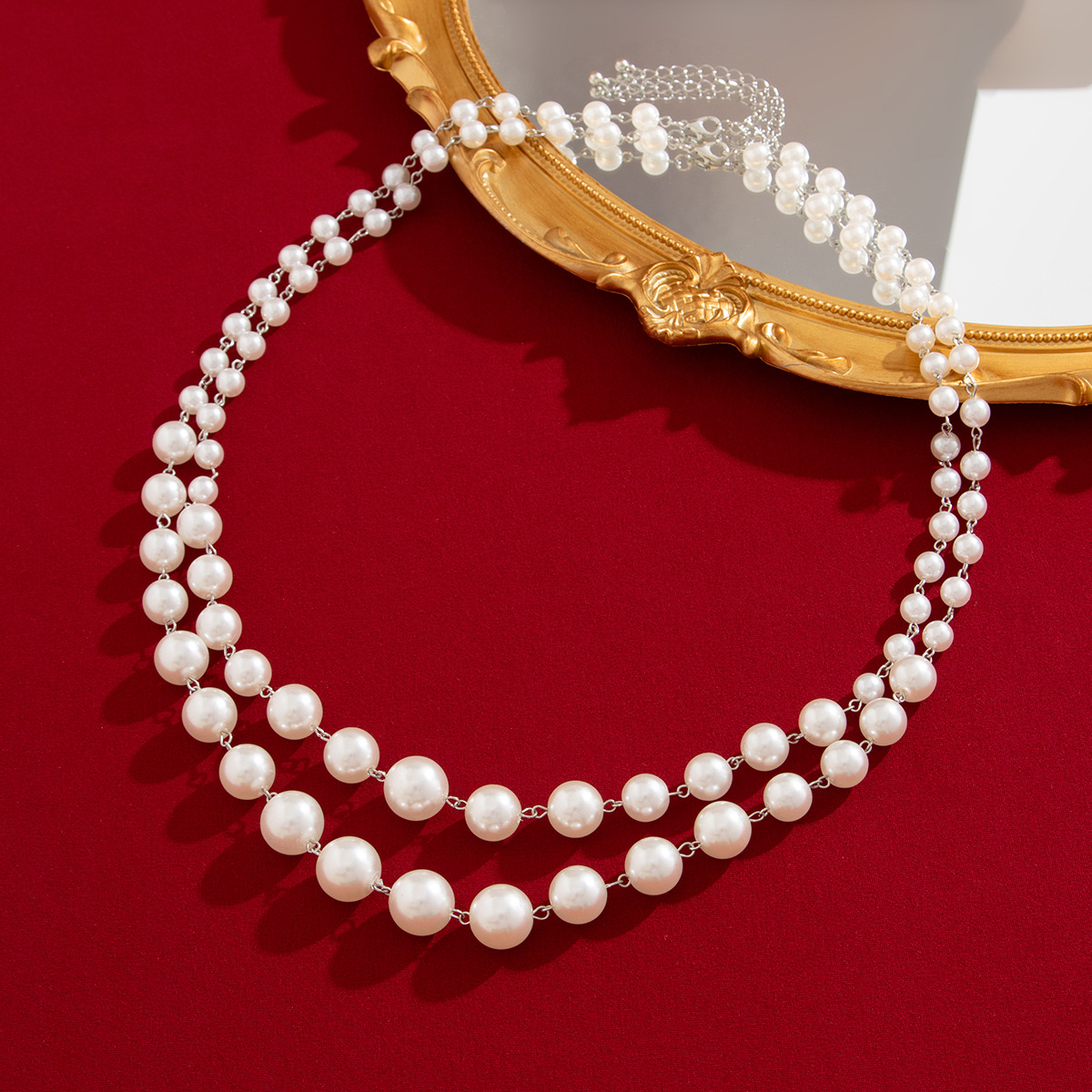 European and American cross-border jewelry, fashionable pearl overlapping collarbone chain, high-end tassel round bead multi-layer necklace set Application Scenario