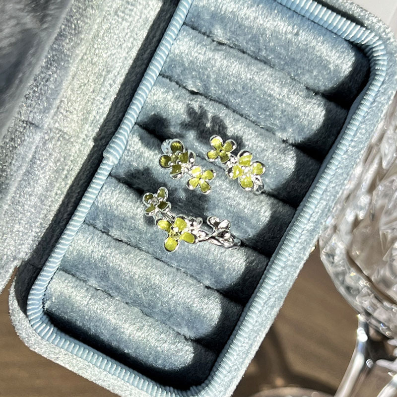 Forest-themed floral three-dimensional flower light green enamel elegant ring, women's niche design sense, cold style sweet index finger ring Specification drawing