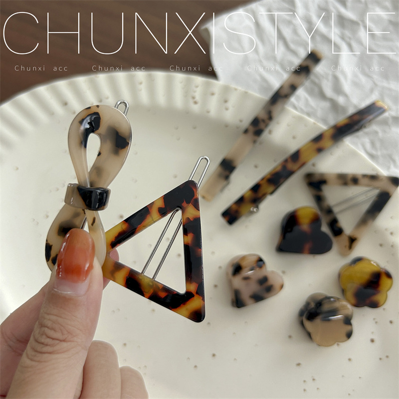 Korean InS-style hair clips, retro leopard print amber geometric bow, bangs, side clips, frog clips, Korean hair accessories details Picture
