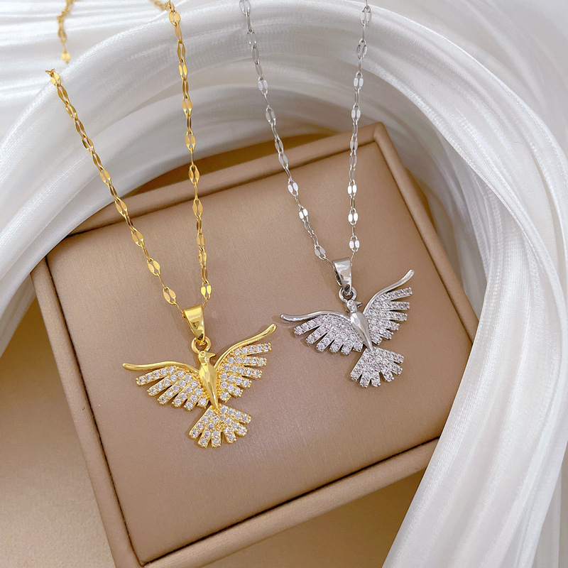 【 Titanium Steel 】 Phoenix Soaring, Light Luxury Cross-border Banquet and Wedding Necklace, Versatile collarbone chain for female Internet celebrities, Titanium steel chain full figure