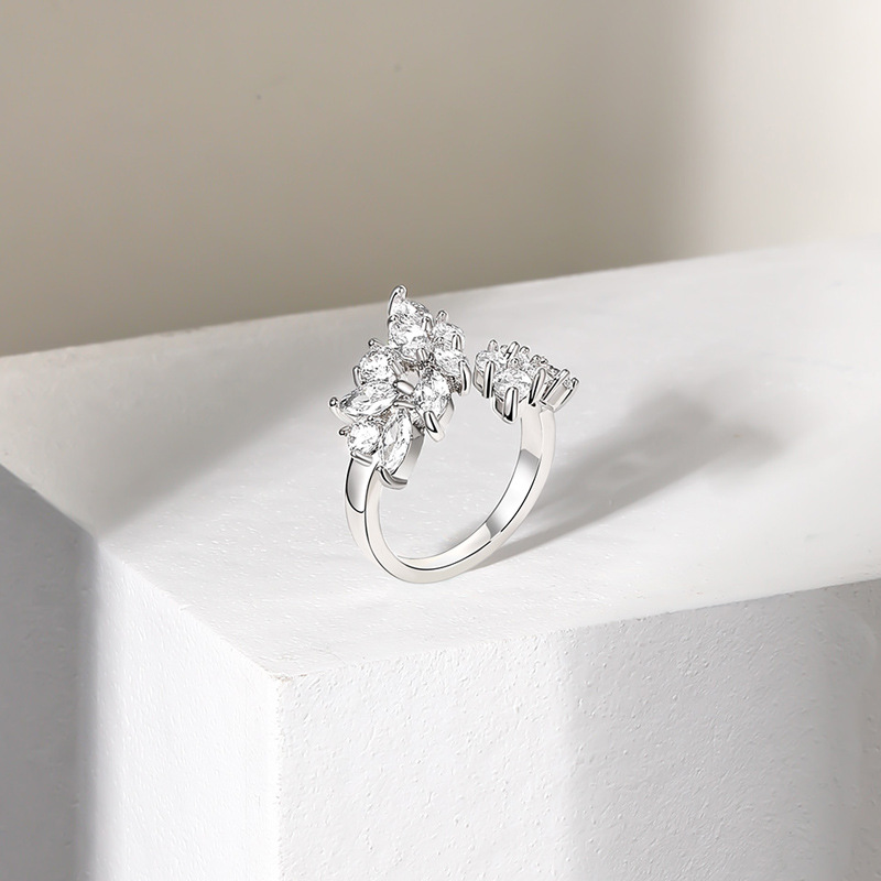 Exquisitely inlaid zircon open ring, a niche design for women, exudes a sense of high-end fashion, with a cold and unique style. It's a versatile index finger ring Application Scenario