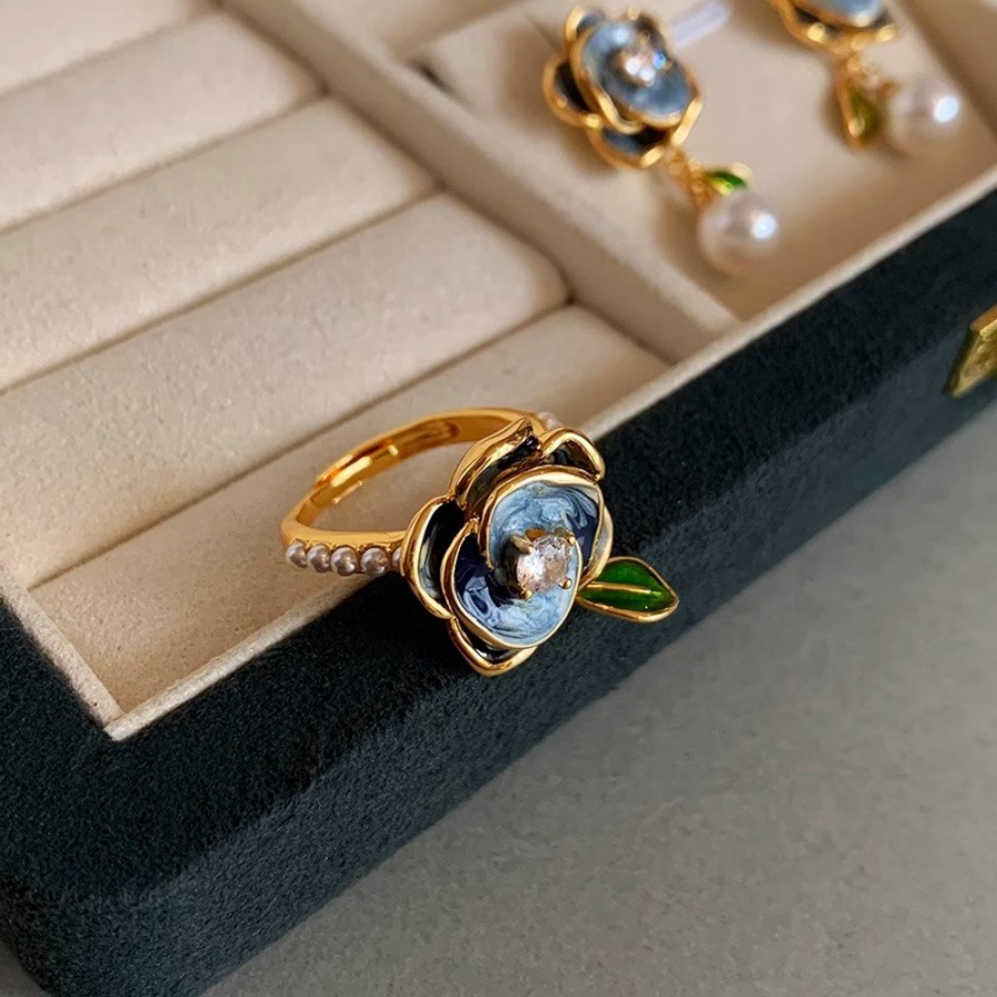 New Chinese-style enamel drop glaze camellia pearl ring, a niche design for women, with a retro, light luxury and high-end open ring Application Scenario