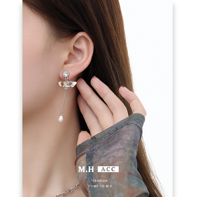 925 Silver Needle and gold foil mask Earrings, new Chinese-style fashionable light luxury earrings for women, retro Instagram niche high-end earrings Specification drawing