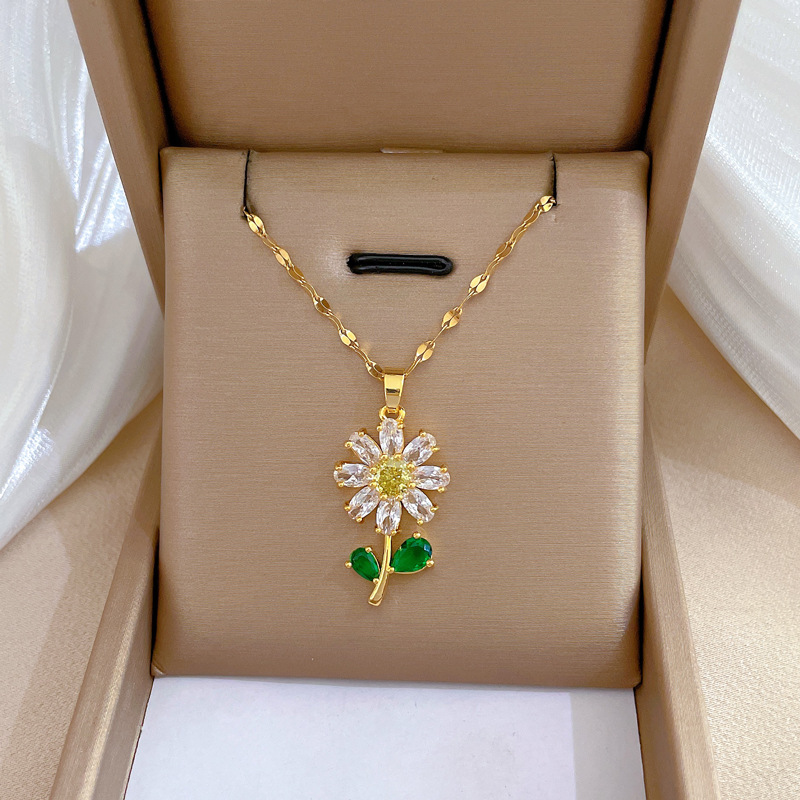 【 Titanium Steel 】 Green Leaf Flower Necklace Earrings Set, Light Luxury, slightly inlaid, personalized and elegant Banquet earrings and Necklaces combination Specification drawing