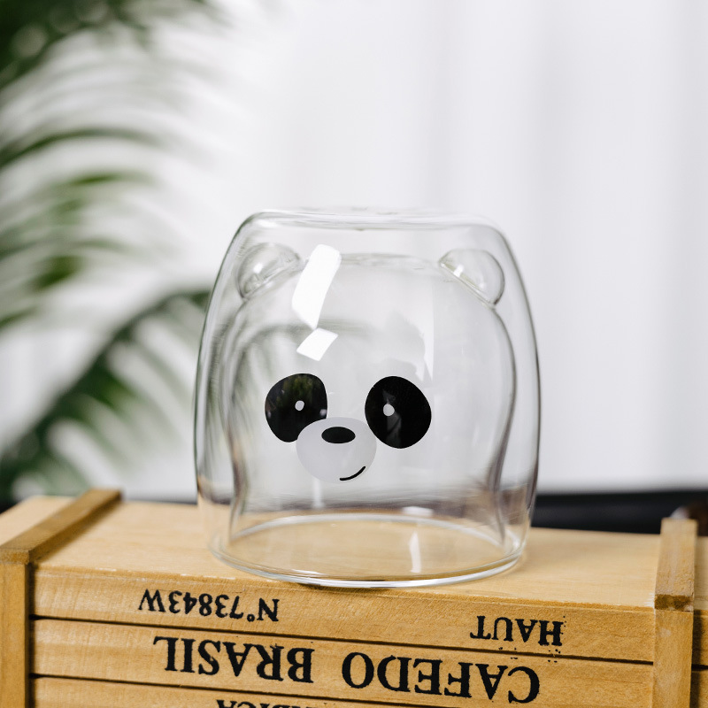 The glass cup is a popular and creative cute bear cup. It is a household high borosilicate glass double-layer heat-insulating cartoon coffee and milk cup Specification drawing