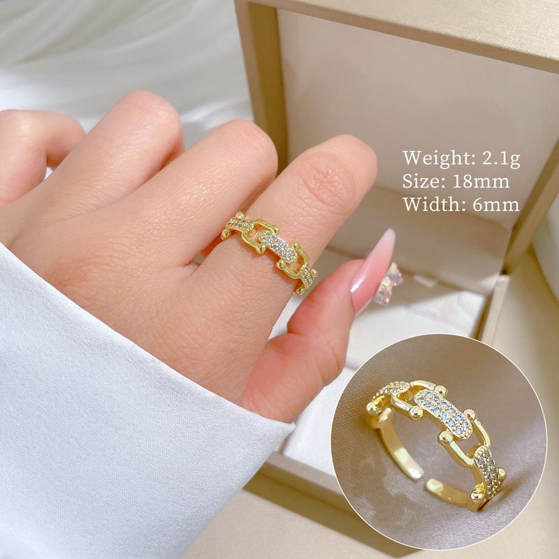 【 Real Gold 】 A simple Japanese-style bracelet with a horseshoe-shaped buckle full of diamonds and adjustable opening. It is a couple's ring full figure