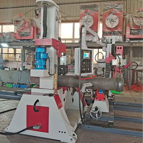 The CNC automatic pipe welding machine replaces manual welding, greatly improving the welding efficiency details Picture