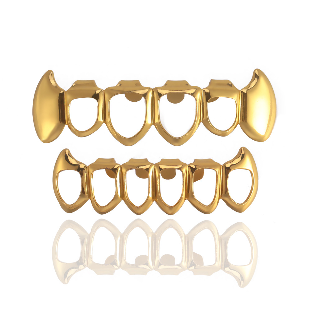 The manufacturer supplies four-hole pointed smooth HIPHOP Halloween denture props and masquerade party props Item Picture