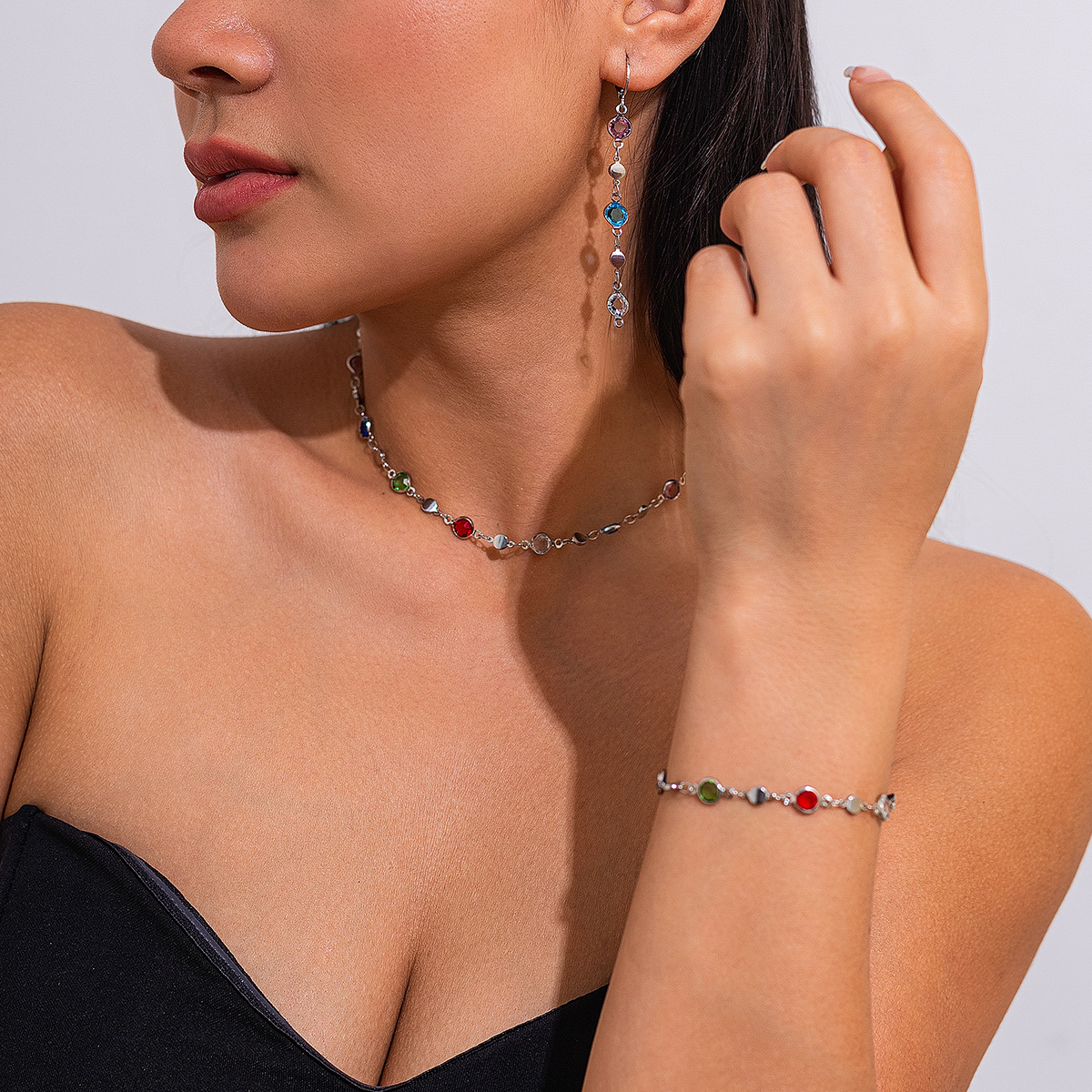 European and American cross-border jewelry fashion dopamine-inlaid crystal necklace, high-end tassel beaded collarbone chain for women details Picture