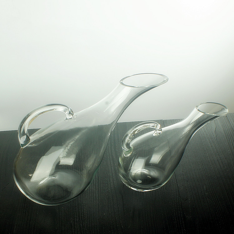 Swan-shaped hand-thickened glass decanter, red wine decanter, red wine divider, cold cut, wholesale in stock Specification drawing