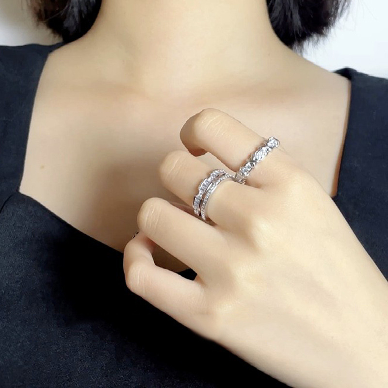 A high-end, light luxury, exquisite double-layer zircon open ring for women, a unique, fashionable and elegant food ring design Application Scenario