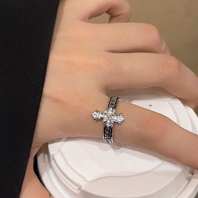 Dark and cool cross-shaped zircon open ring for women's Instagram niche design, high-end and cold style new ring Application Scenario