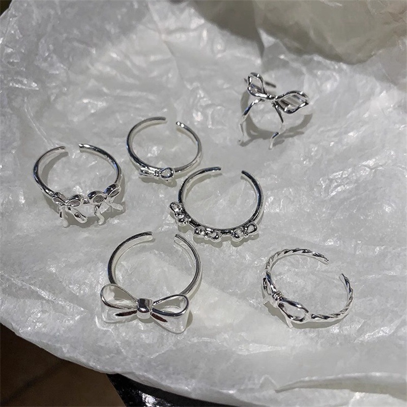 Ballet-style bow ring, a cold and elegant Korean-style exquisite and niche design index finger ring with a unique and high-end feel Item Picture