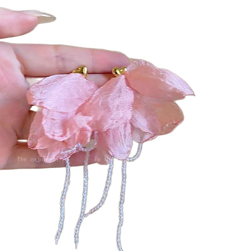 Fairy-like collection flower earrings for women, sweet summer petals, elegant stud earrings, high-end feel, niche design, exquisite earrings Item Picture