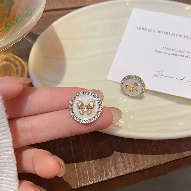 High-end diamond-encruted butterfly earrings for women, light luxury, niche and simple round stud earrings, wholesale of earrings from Dongdaemun, South Korea Specification drawing