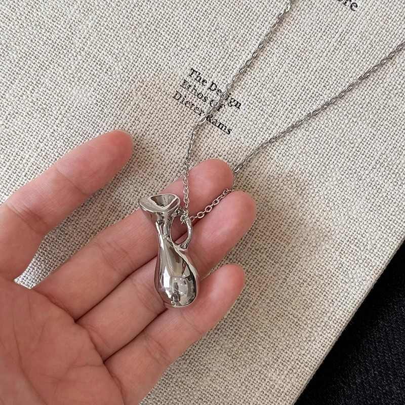 Metal woven bag, long necklace, women's Korean niche Instagram, personalized, fashionable and versatile neck chain, sweater chain Specification drawing