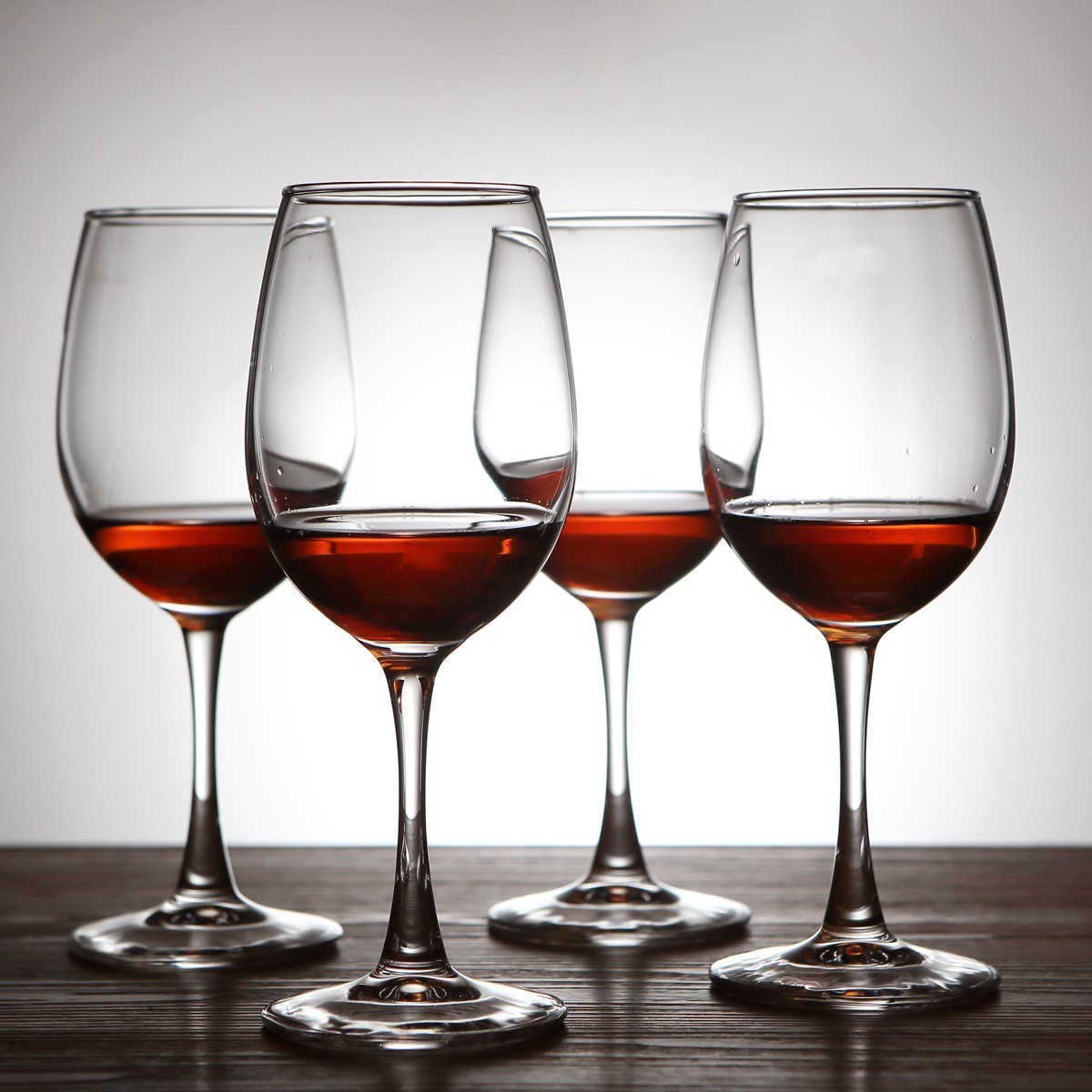 The Green Apple Taste Series of red wine glasses, creative tall foreign wine glasses, and wine glasses can be printed with logos in restaurants and bars details Picture