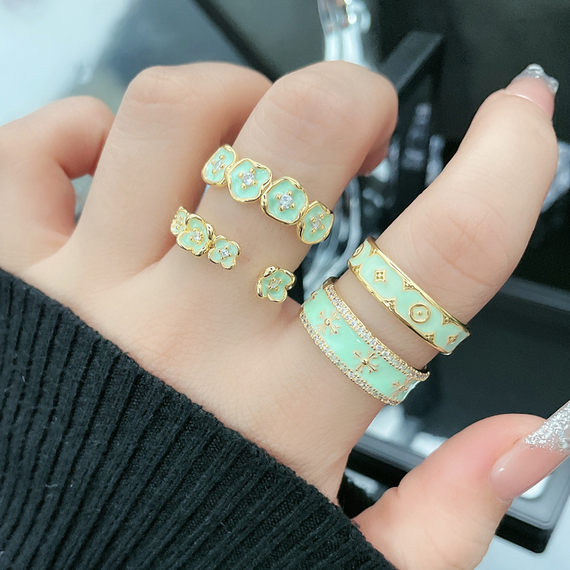 French light luxury Mambo style mint green drip glaze flower open ring, a geometric high-end and elegant fashionable ring for women details Picture