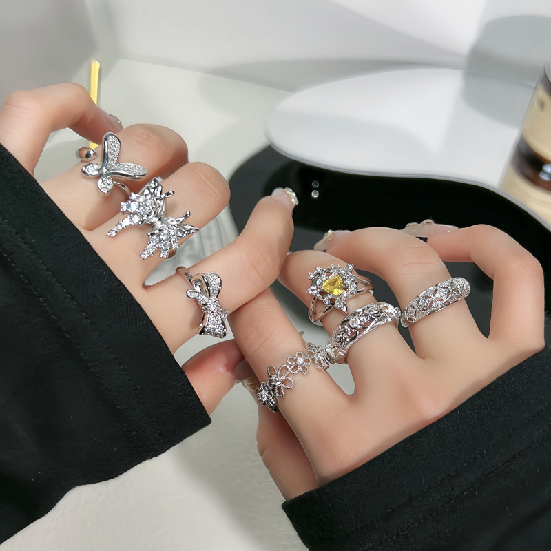 Cross-border best-selling bow ring, women's light luxury brushed high-end, open best friend index finger ring, niche retro ring full figure