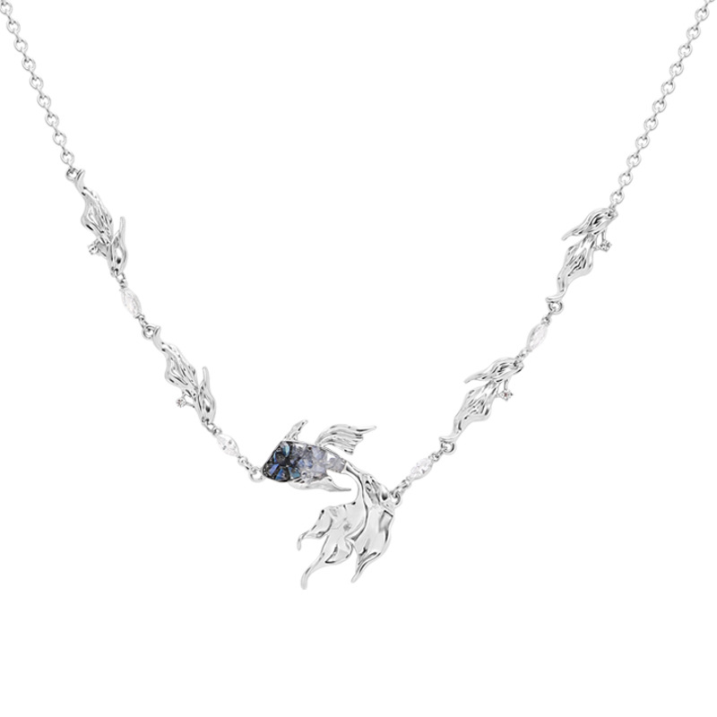 The fashionable gradient blue goldfish necklace for women exudes a sense of light luxury and sophistication in 2024. The cold style collarbone chain is exquisite and trendy Item Picture