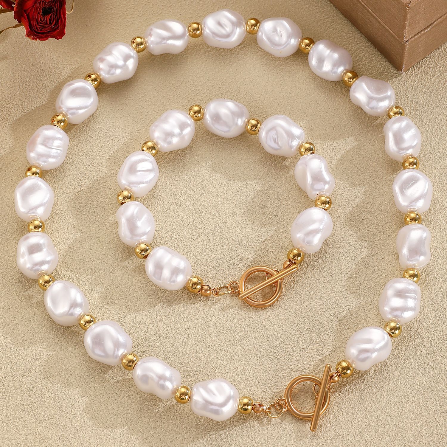Foreign trade OT buckle jewelry, cross-border accessories, high-end, irregular-shaped, Baroque pearl necklace, bracelet set for women Specification drawing