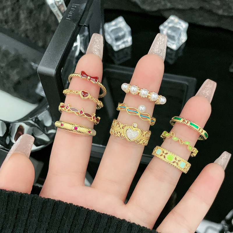 New Chinese-style retro niche heart-shaped glazed open-mouth ring for women, with irregular geometric lines, unique and elegant index finger ring details Picture