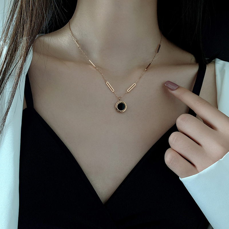 Titanium steel non-fading round letter necklace for women's collarbone chain, light luxury and niche design, simple and versatile sweater chain wholesale Specification drawing
